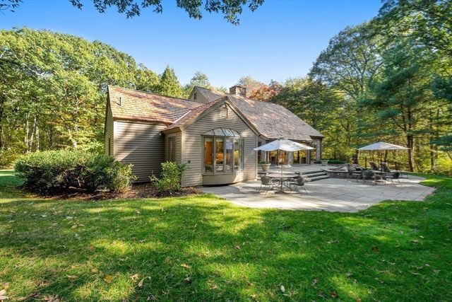 24 Trailside, Weston, MA 02493