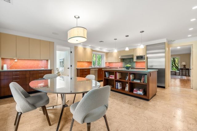 24 Trailside, Weston, MA 02493