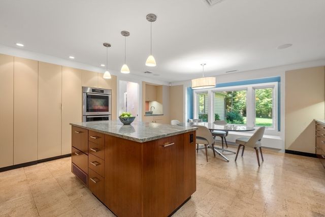 24 Trailside, Weston, MA 02493