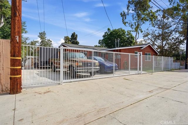 512 S Maple, Santa Ana, CA 92701