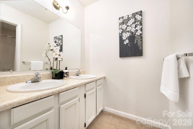 107 Ballantree Drive, Asheville, NC 28803