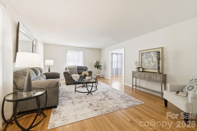 107 Ballantree Drive, Asheville, NC 28803