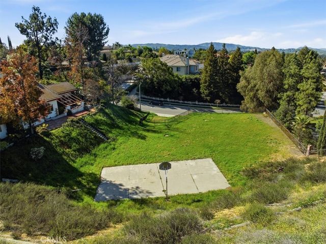 835 La Solana, Redlands, CA 92373