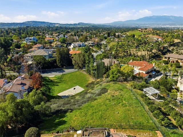 835 La Solana, Redlands, CA 92373