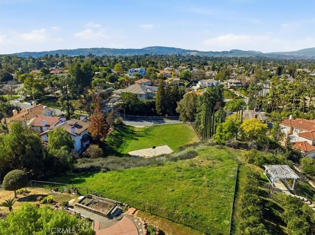 835 La Solana, Redlands, CA 92373