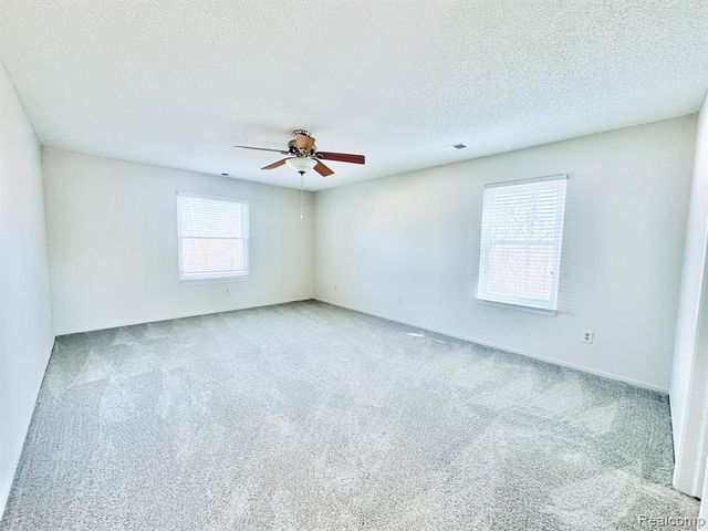 4956 Oak Hill Drive 78, Waterford, MI 48329