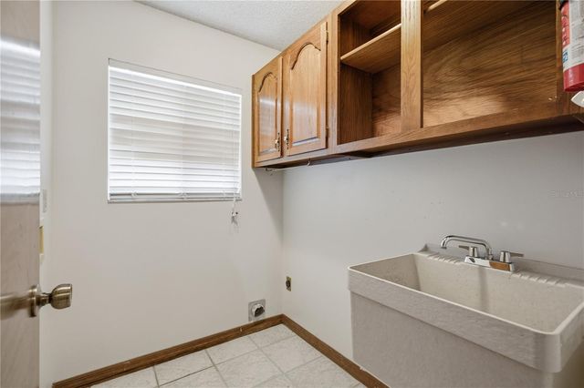 521 FERNWOOD DRIVE, Altamonte Springs, FL 32701