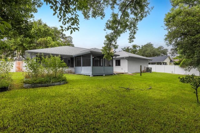 521 FERNWOOD DRIVE, Altamonte Springs, FL 32701