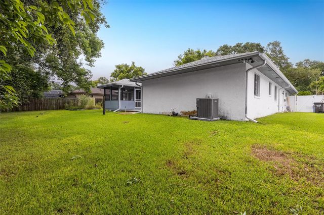 521 FERNWOOD DRIVE, Altamonte Springs, FL 32701