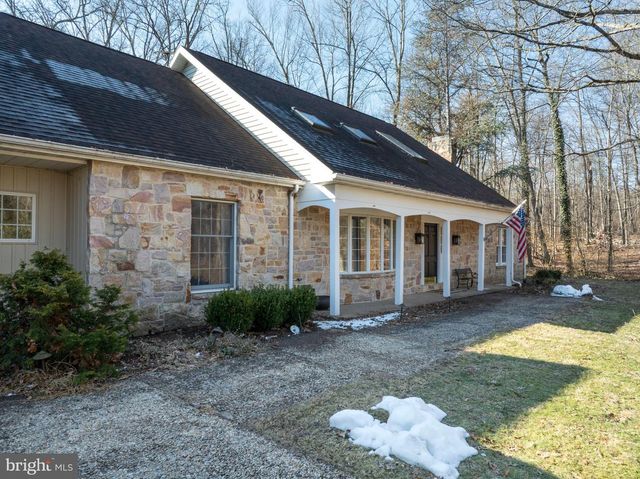 74 FULTZS LN, Lewistown, PA 17044