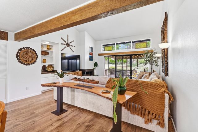 4969 Village Oaks Dr, Rocklin, CA 95677