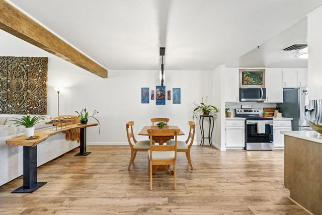 4969 Village Oaks Dr, Rocklin, CA 95677