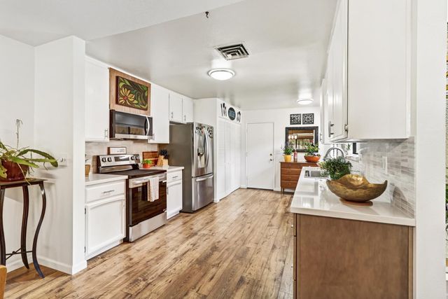 4969 Village Oaks Dr, Rocklin, CA 95677