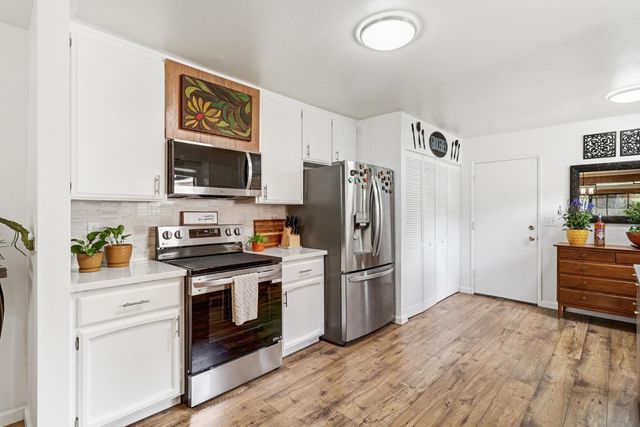 4969 Village Oaks Dr, Rocklin, CA 95677