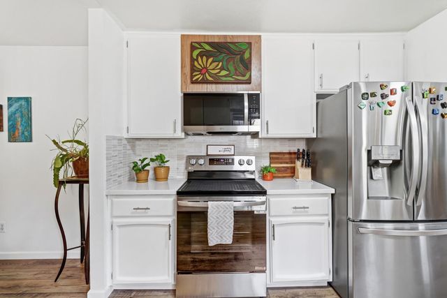 4969 Village Oaks Dr, Rocklin, CA 95677