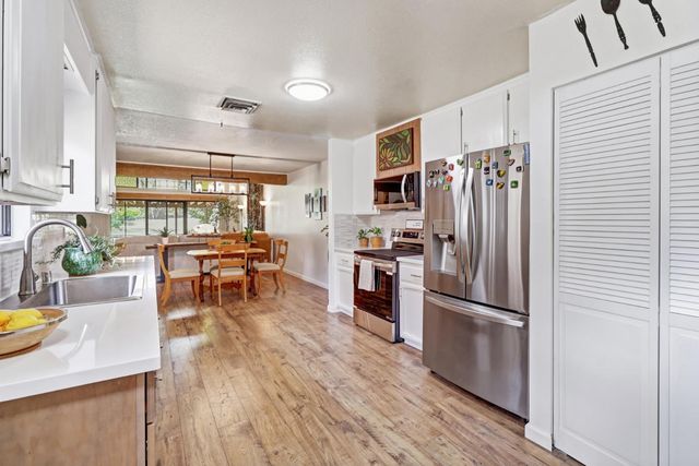 4969 Village Oaks Dr, Rocklin, CA 95677