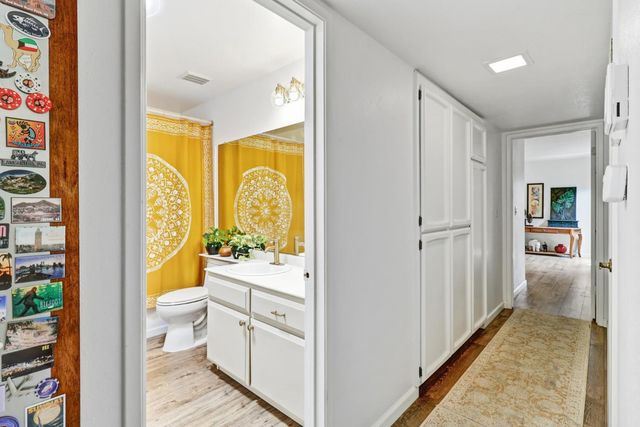 4969 Village Oaks Dr, Rocklin, CA 95677