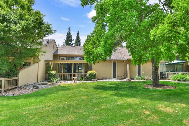 4969 Village Oaks Dr, Rocklin, CA 95677