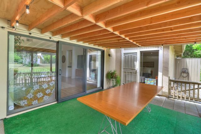 4969 Village Oaks Dr, Rocklin, CA 95677