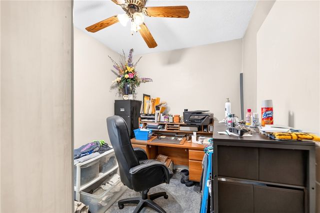1218 Mutual St, Sheraden, PA 15204