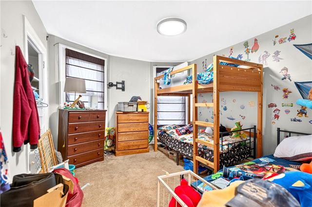 1218 Mutual St, Sheraden, PA 15204