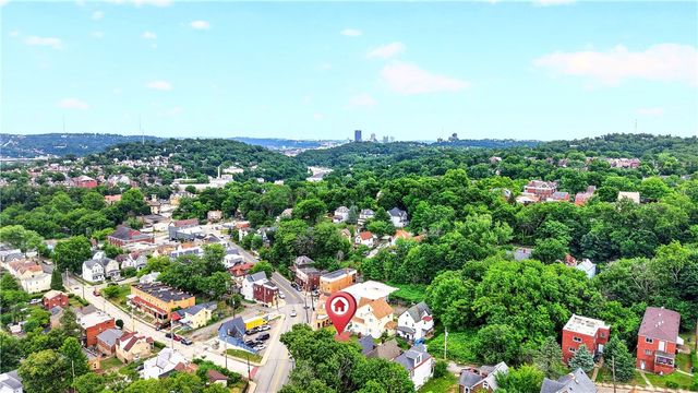 1218 Mutual St, Sheraden, PA 15204
