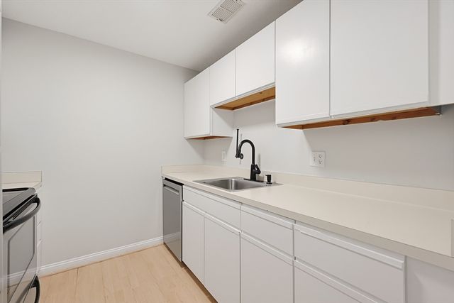 2403 Franklin Crossing Road 24-03, Franklin, MA 02038
