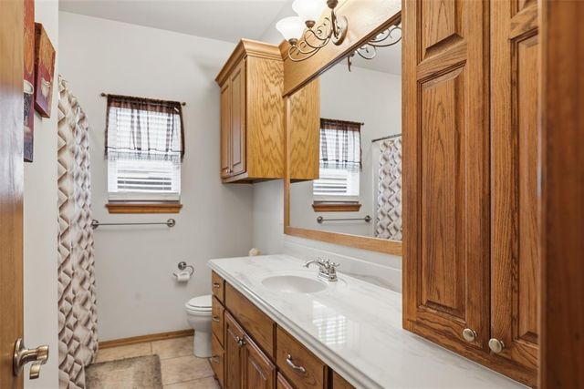 9036 NW 79th Terrace, Yukon, OK 73099
