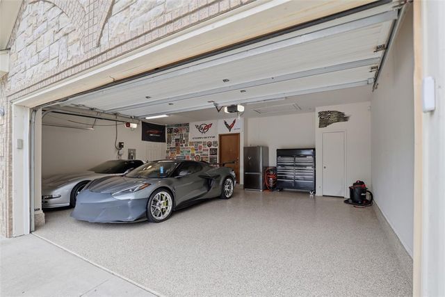 9036 NW 79th Terrace, Yukon, OK 73099