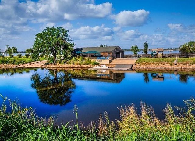 9036 NW 79th Terrace, Yukon, OK 73099