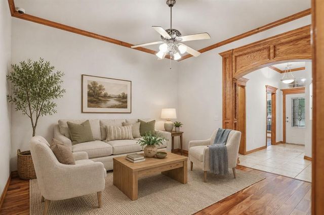 9036 NW 79th Terrace, Yukon, OK 73099