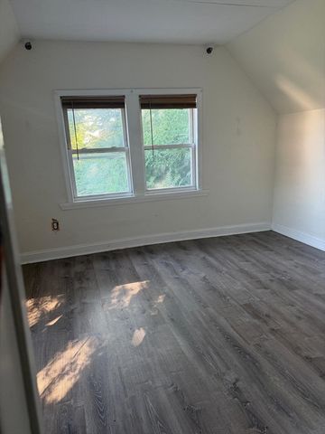 20 Oakland Ter, Lynn, MA 01905