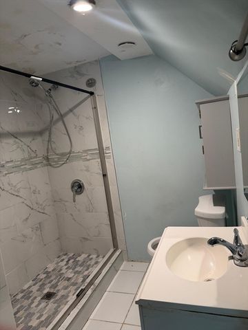 20 Oakland Ter, Lynn, MA 01905
