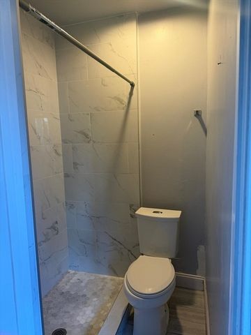 20 Oakland Ter, Lynn, MA 01905