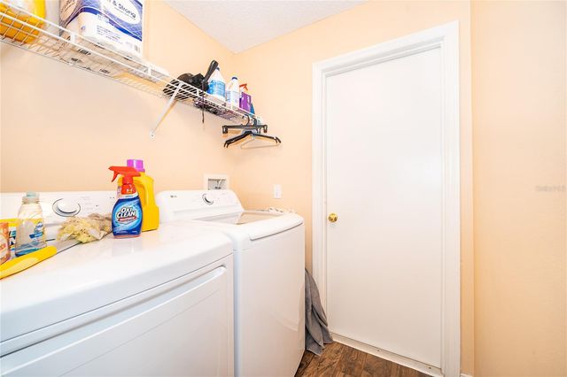 4044 IVEYGLEN AVENUE, Orlando, FL 32826