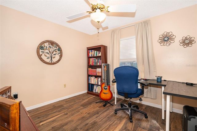 4044 IVEYGLEN AVENUE, Orlando, FL 32826