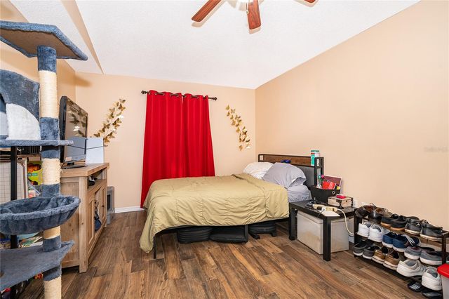 4044 IVEYGLEN AVENUE, Orlando, FL 32826