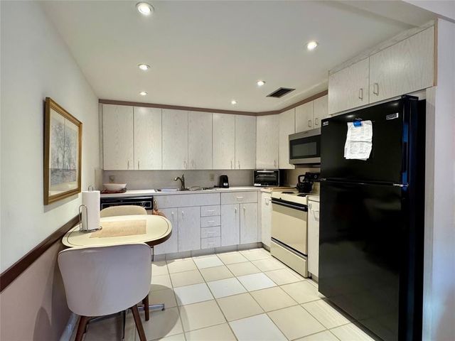 3041 Hythe C 3041, Boca Raton, FL 33434