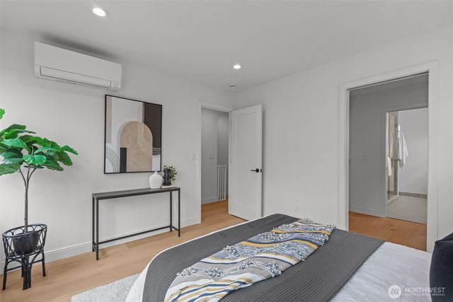 2220 B NW 62nd Street, Seattle, WA 98107