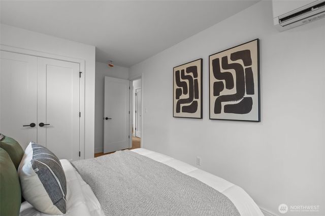 2220 B NW 62nd Street, Seattle, WA 98107