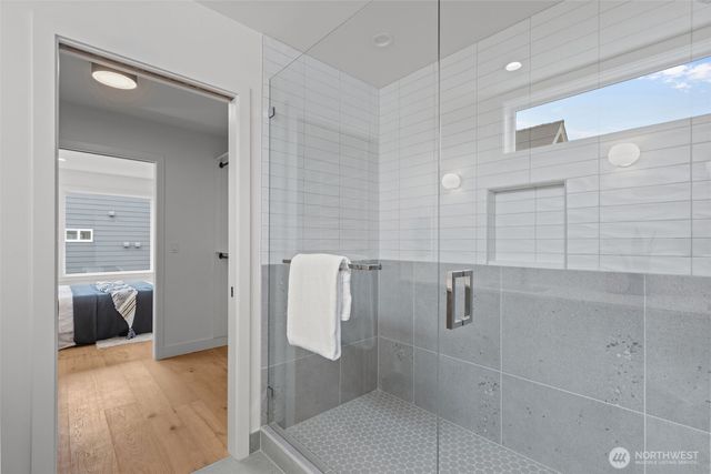 2220 B NW 62nd Street, Seattle, WA 98107