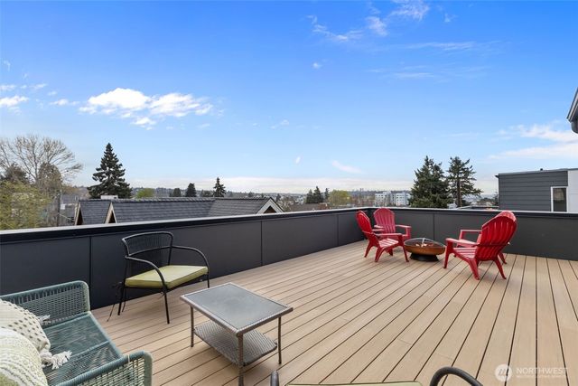 2220 B NW 62nd Street, Seattle, WA 98107