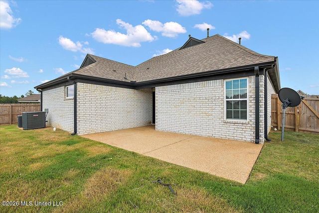 2482 Dela Drive, Southaven, MS 38672