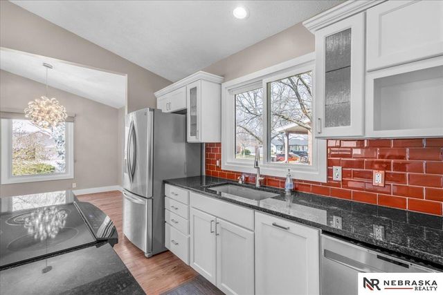 510 Hazelwood Drive, Lincoln, NE 68510