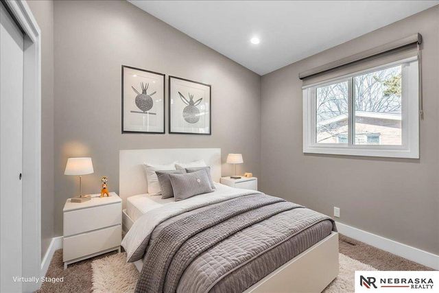 510 Hazelwood Drive, Lincoln, NE 68510