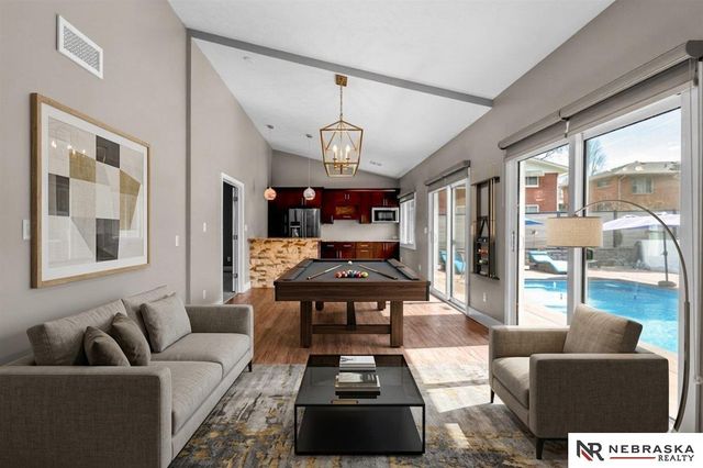 510 Hazelwood Drive, Lincoln, NE 68510