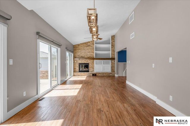 510 Hazelwood Drive, Lincoln, NE 68510