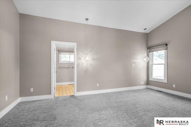 510 Hazelwood Drive, Lincoln, NE 68510