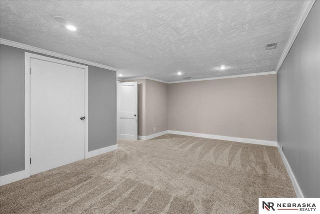 510 Hazelwood Drive, Lincoln, NE 68510