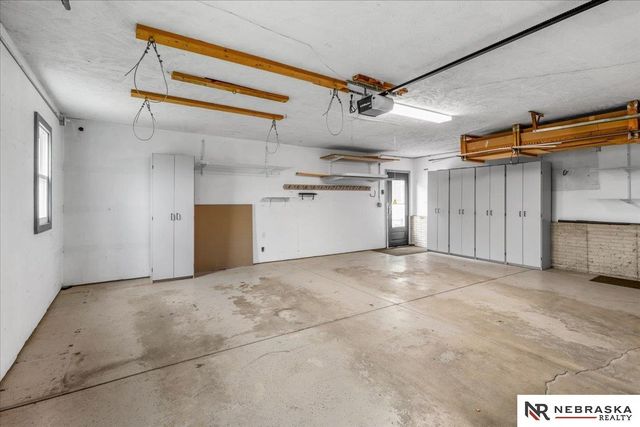 510 Hazelwood Drive, Lincoln, NE 68510